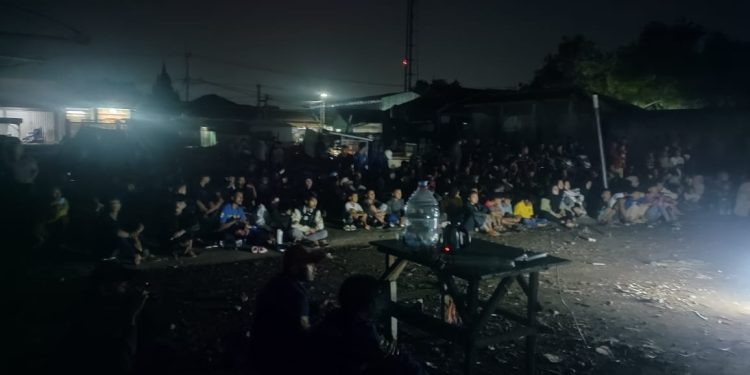 Relawan Bang Romi Gelar Nonton Bareng Pertandingan Persib Bandung
