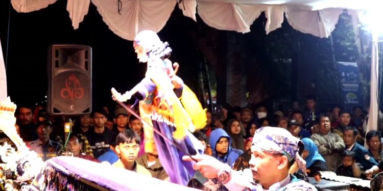 Ribuan Warga Hadiri Syukuran Rakyat Kemenangan Prabowo-Gibran di Alun-Alun Cicalengka